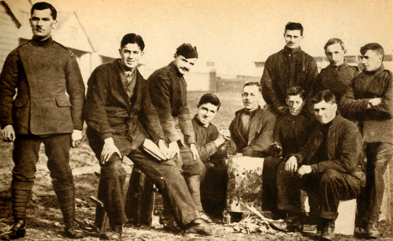 A Royal Flying Corps mechanikája, Farnborough, Első világháború, 1915, 1933. alkotó: Unbekannt
