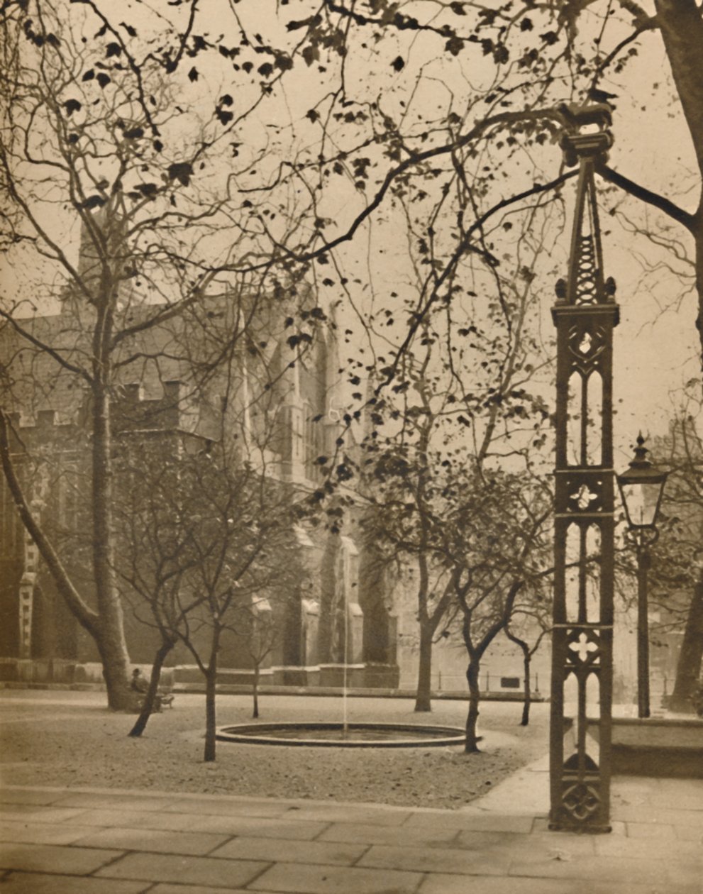Middle Temple Hall és a Fountain Court nyugalma, 1935. alkotó: Unbekannt