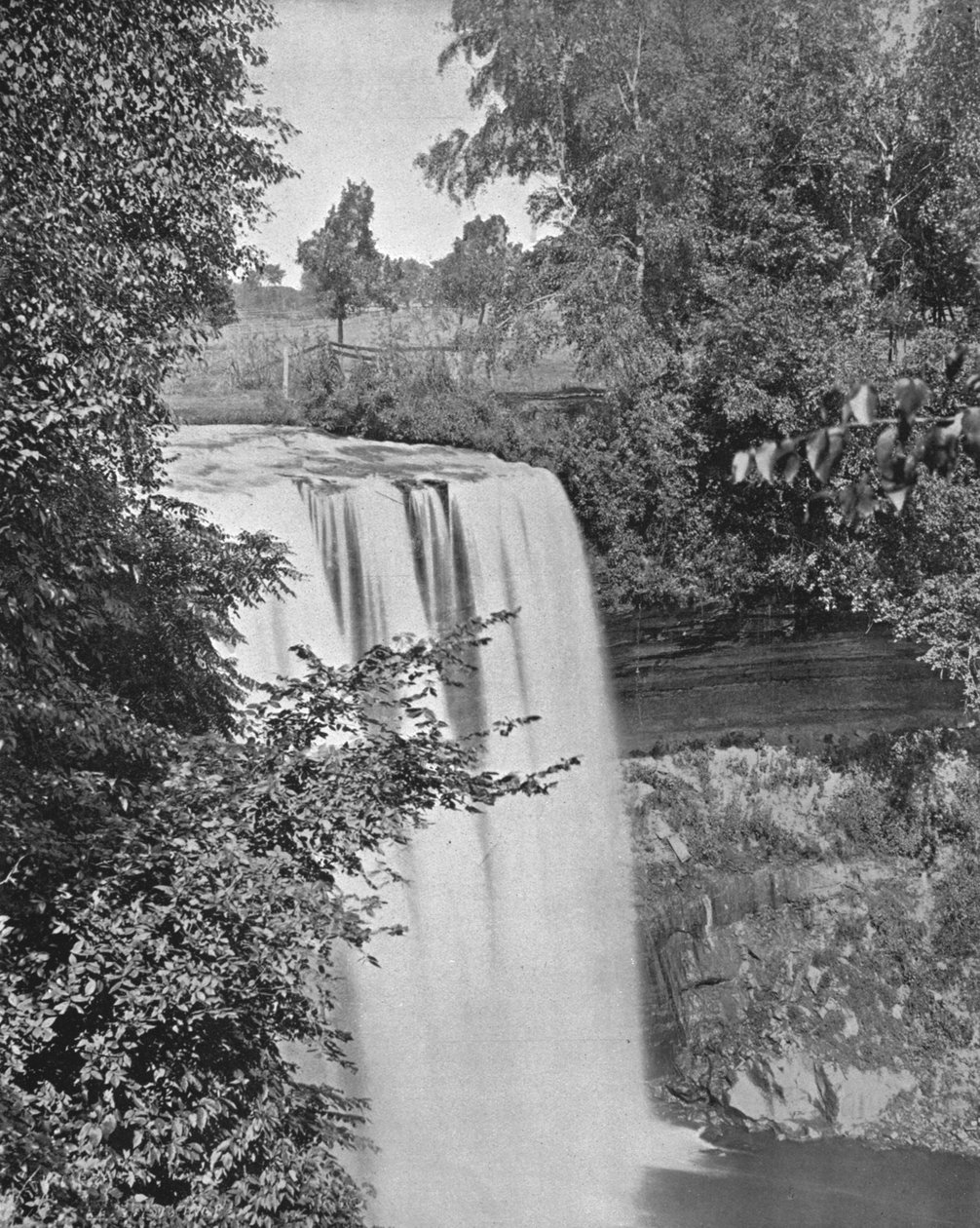 Minnehaha Falls, Minneapolis, Minnesota, USA, 1900. alkotó: Unbekannt