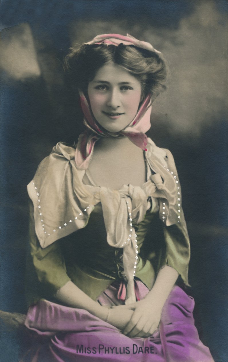Miss Phyllis Dare, 1930. alkotó: Unbekannt