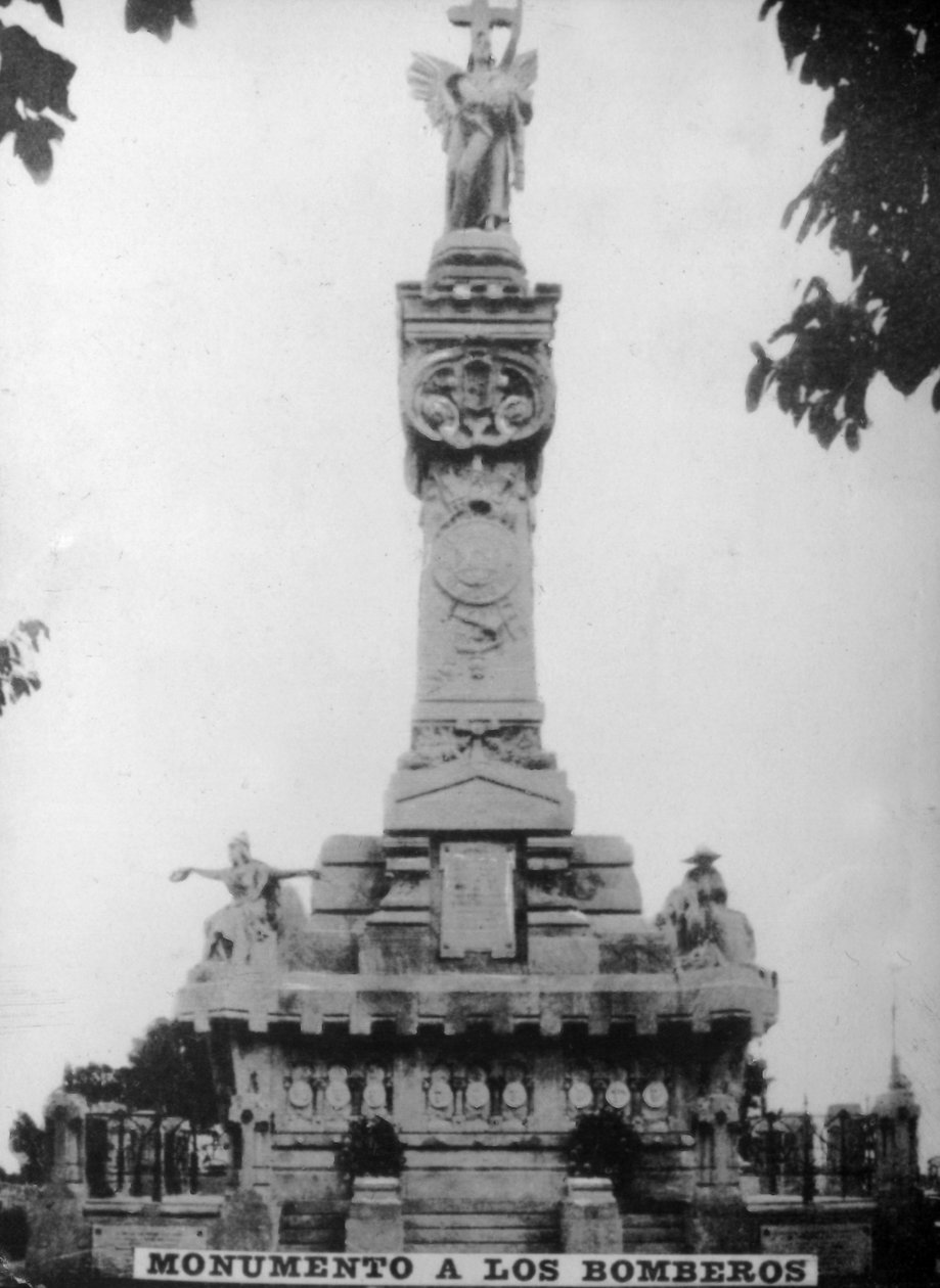 Tűzoltók emlékműve, 1897, 1920-as évek alkotó: Unbekannt