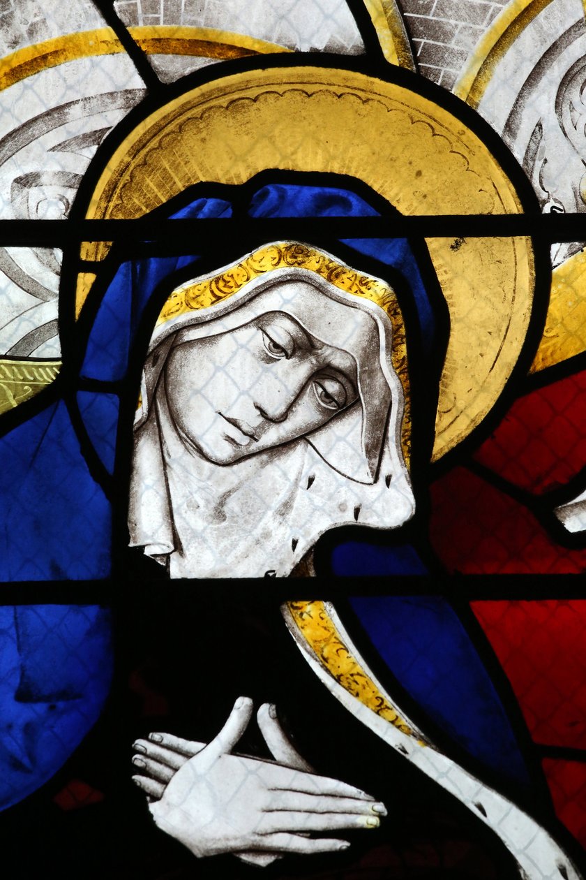Moulins katedrális. Ólomüveg ablak. Virgin fájdalom, 20160603, Moulins, Európa alkotó: Unbekannt