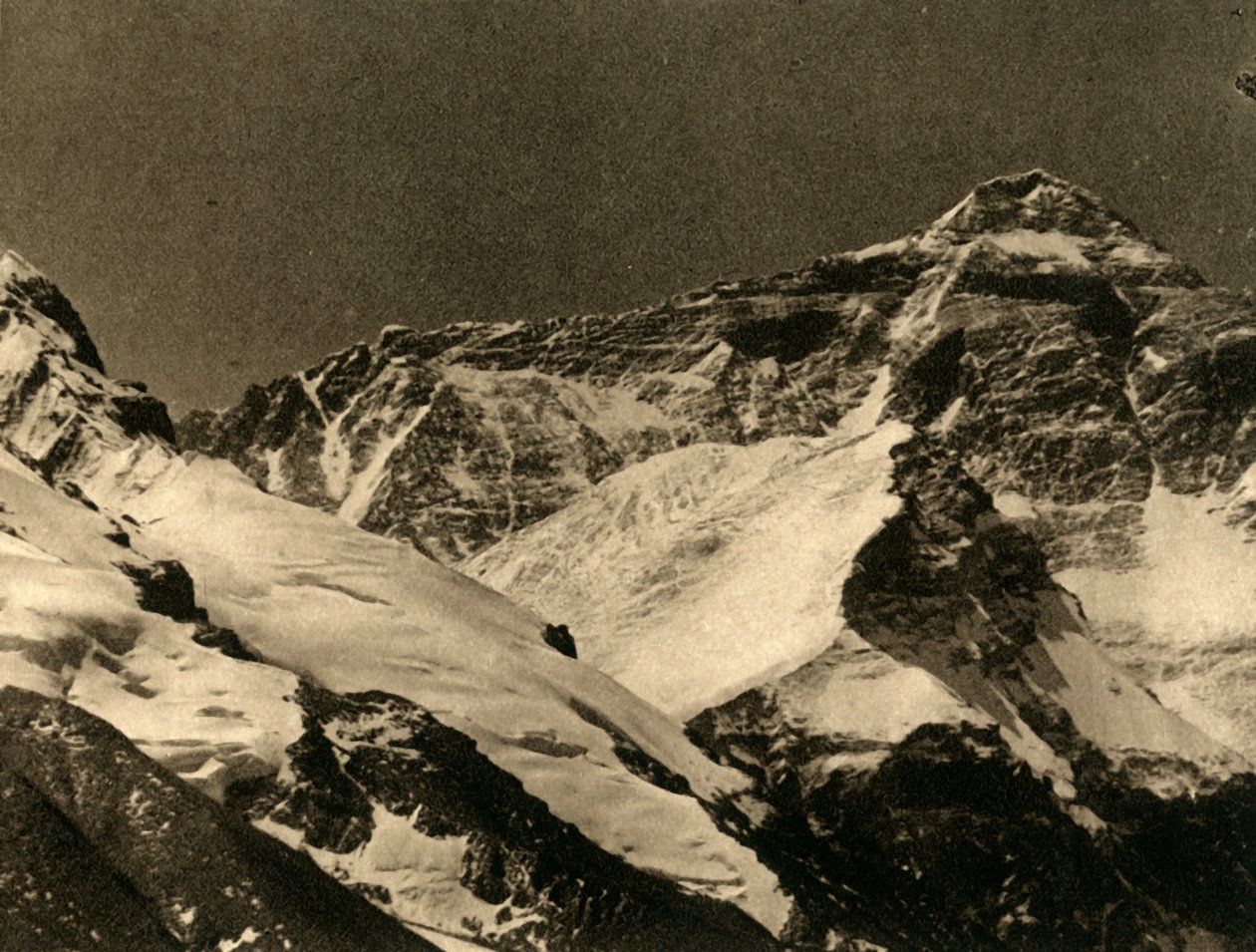 Mount Everest az alaptáborból, c1918-c1939. alkotó: Unbekannt