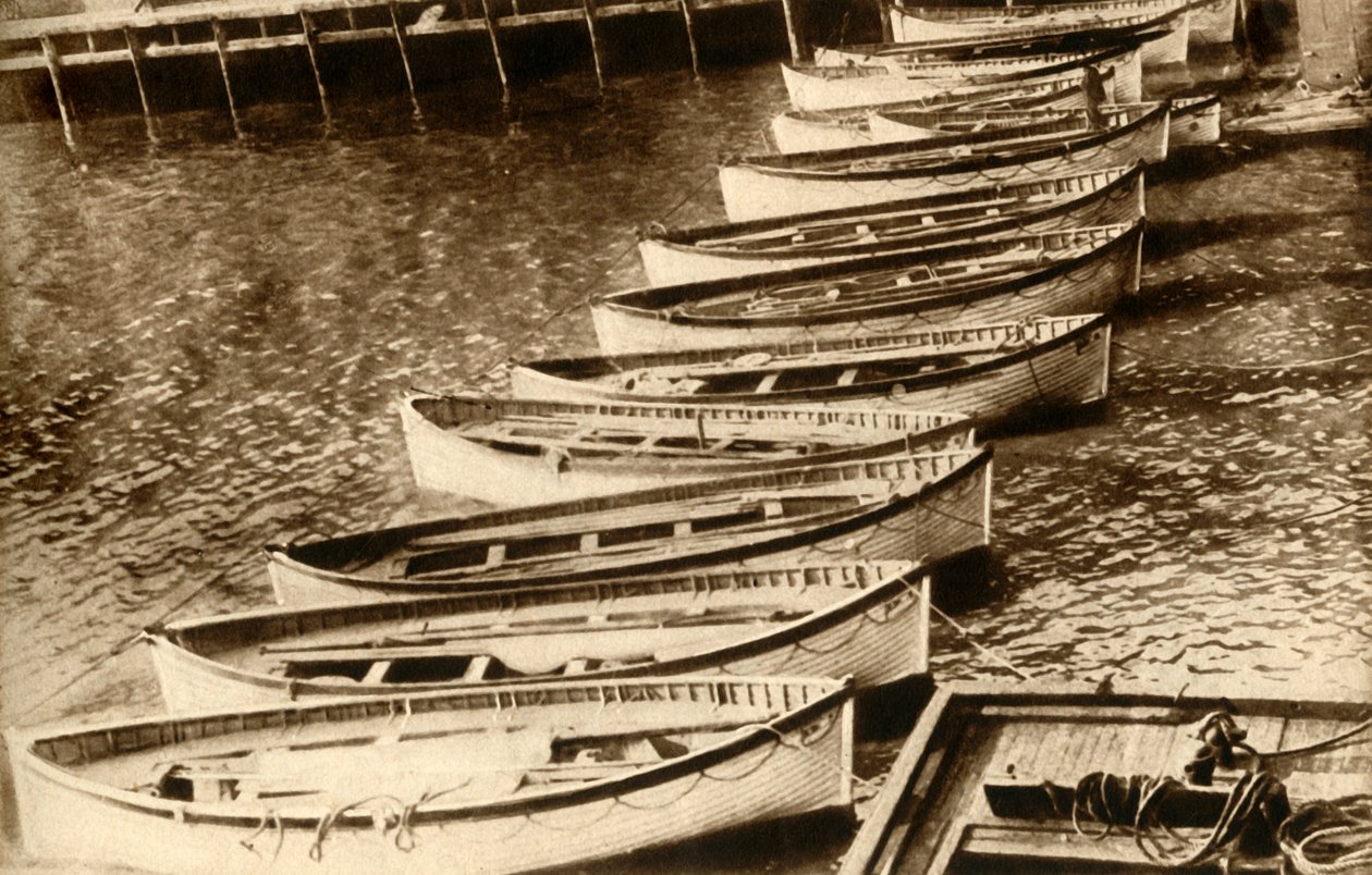 A tragédia néma bizonyítéka: Minden, ami a világ legnagyobb hajójából megmaradt, 1912, 1933. alkotó: Unbekannt