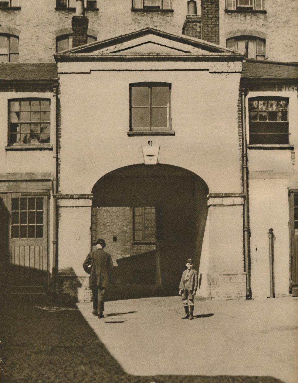 Az Old Mews azt mondta, hogy az Iron Dukes istállója volt Knightsbridge-ben, 1935. alkotó: Unbekannt