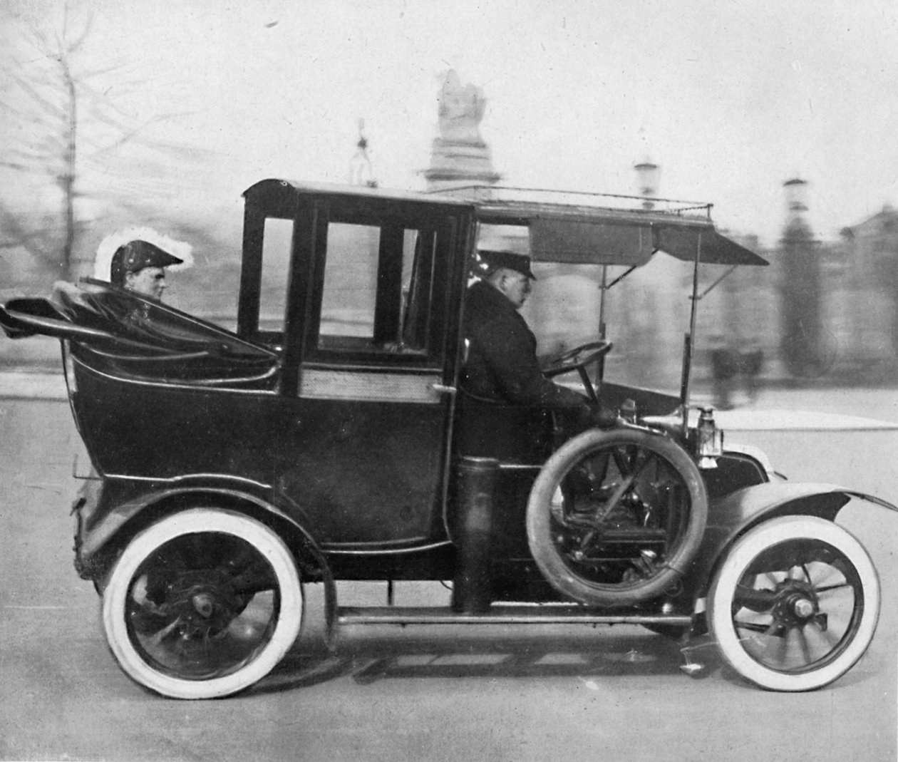 1911. március 2-án Winston Churchill belügyminiszter a palotába ment, 1911, 1945 alkotó: Unbekannt