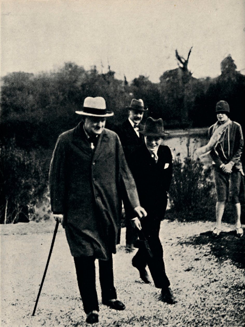 Nyaraljon a fiával Olaszországban, 1920-as évek, 1945. alkotó: Unbekannt