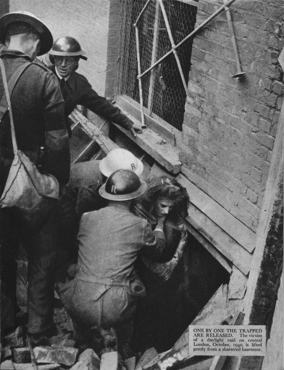 A csapdába esetteket egyenként engedik ki, 1940 1942 alkotó: Unbekannt