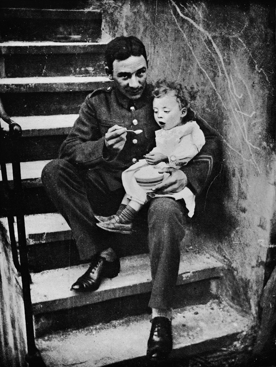 Az új hadsereg egyike, aki hasznossá tette magát 1915-ben alkotó: Unbekannt