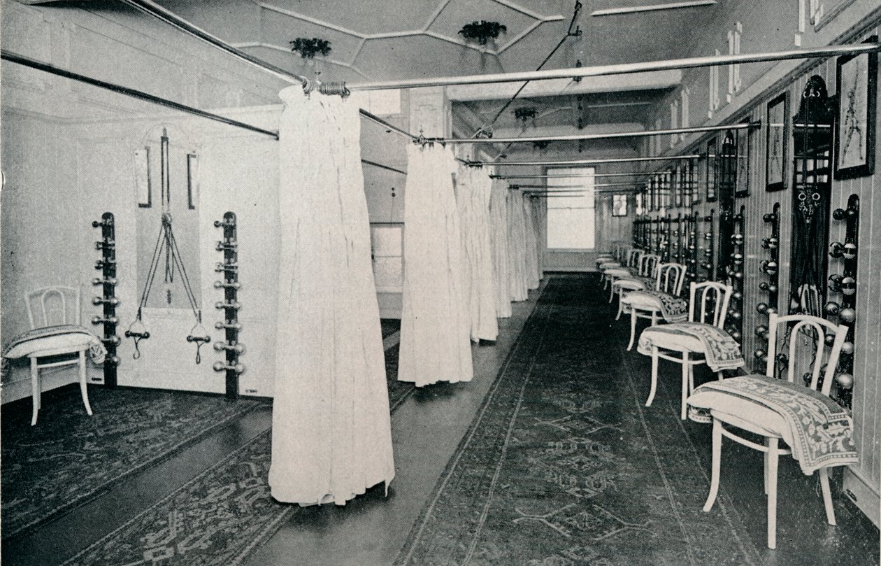 Az egyik tágas edzőterem, 1898 alkotó: Unbekannt