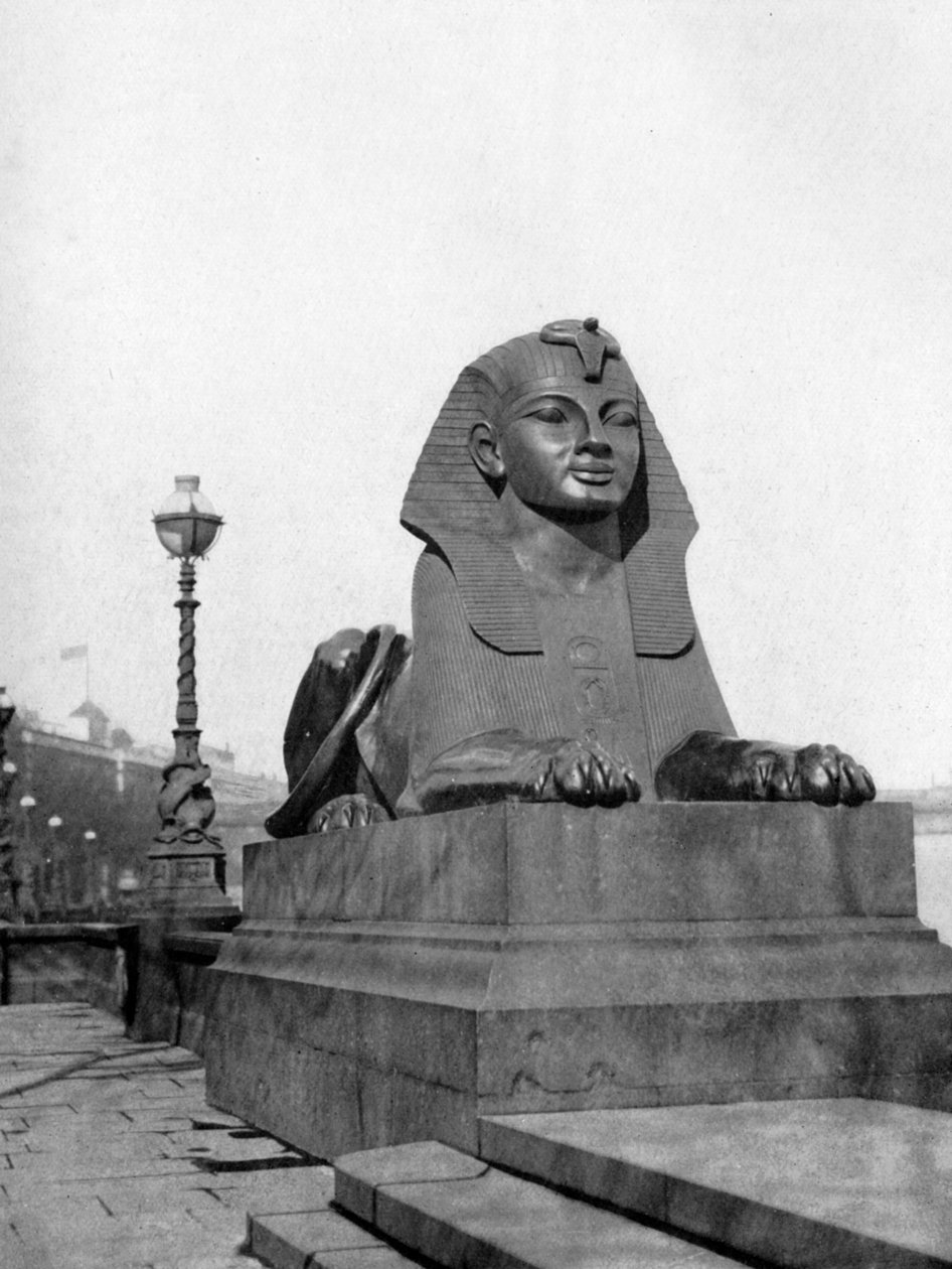 Az egyik szfinx, Victoria Embankment, London, 1924-1926 alkotó: Unbekannt