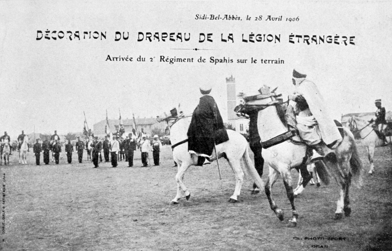 A Francia Idegenlégió zászlajának felvonulása, Sidi Bel Abbes, Algéria, 1906. április 28. alkotó: Unbekannt