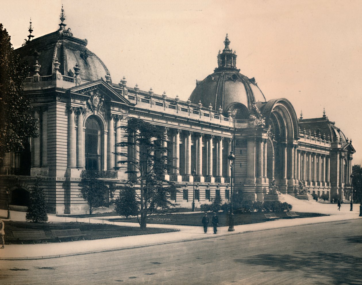 Párizs. - A Kis Palota. -LL, c1910. alkotó: Unbekannt