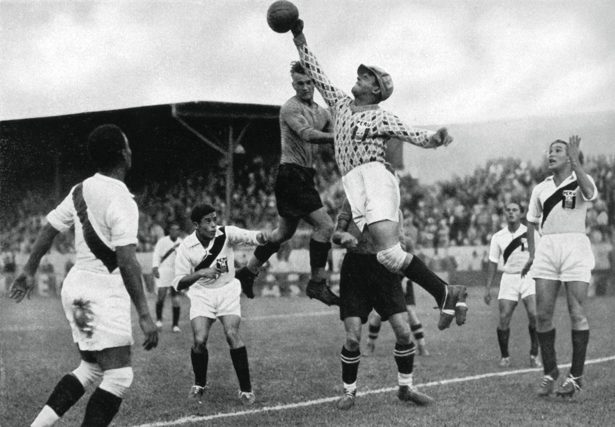Perus olimpiai labdarúgócsapat akcióban, berlini olimpia, 1936 alkotó: Unbekannt