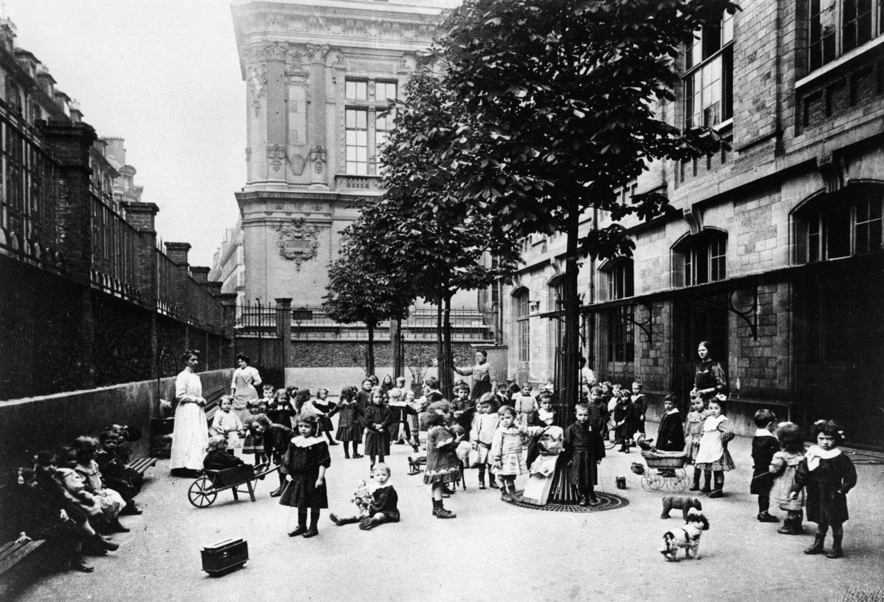 Fénykép gyerekekről az iskolában a párizsi kommün idején, 1871 alkotó: Unbekannt