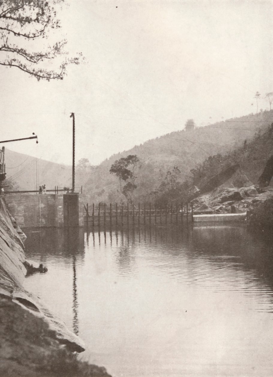 Pirahy elterelő gát a Rio Light and Power Works felső folyásánál, 1914 alkotó: Unbekannt