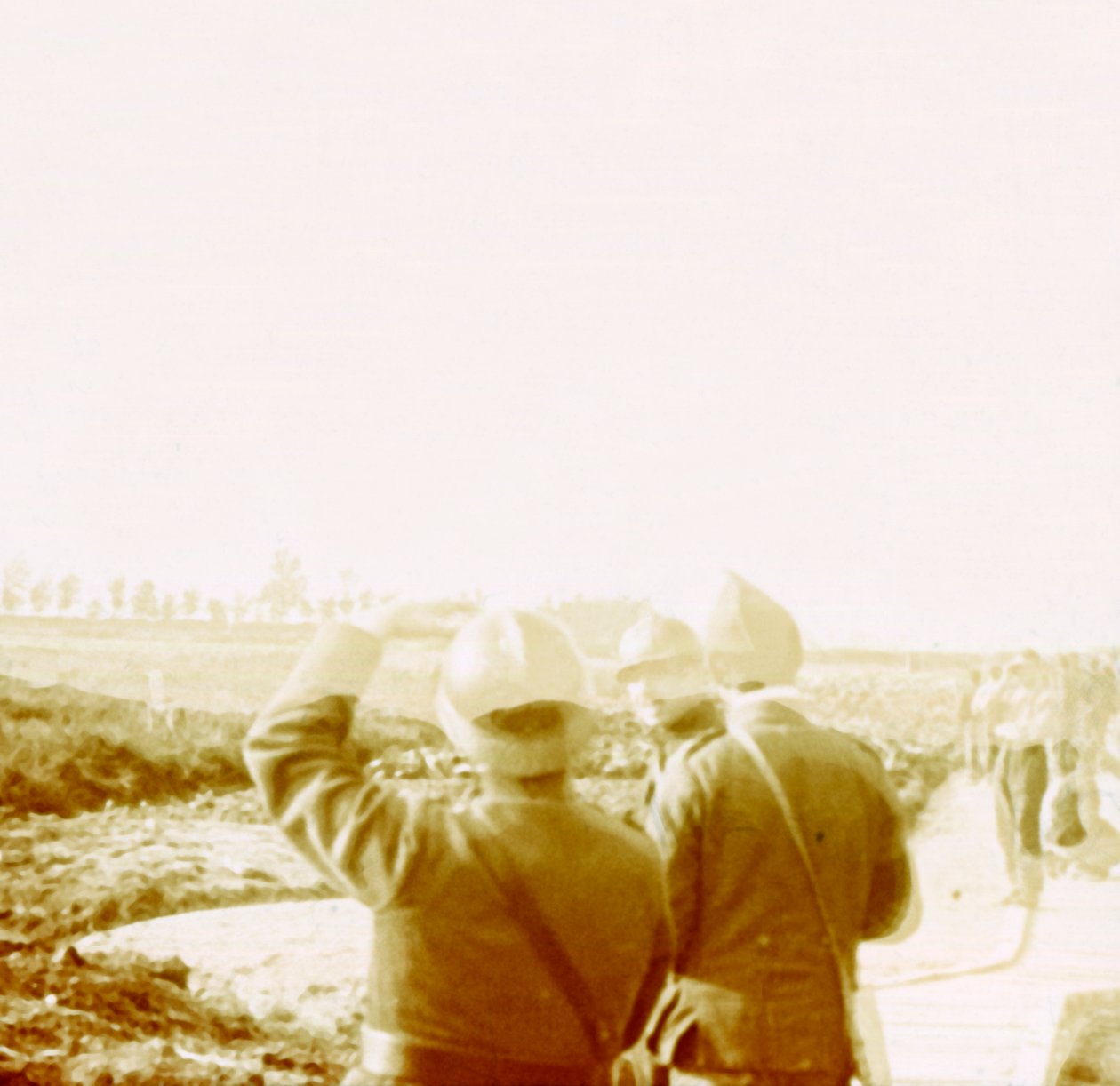 Plane over trenches, Ramskapelle, Belgium, c1914-c1918 alkotó: Unbekannt