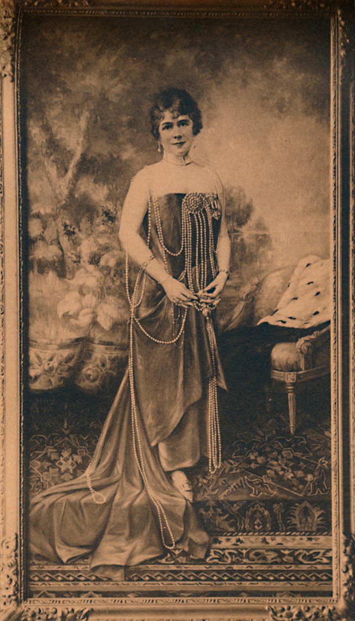 Női portré a kubai brüsszeli nagykövetségen, Belgiumban, 1927. alkotó: Unbekannt