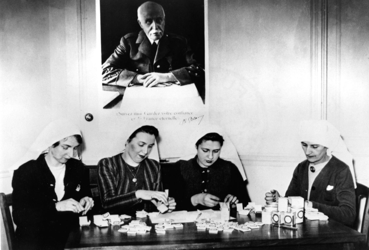 Vitaminos édességek készítése, a németek által megszállt Franciaország, 1940-1944 alkotó: Unbekannt