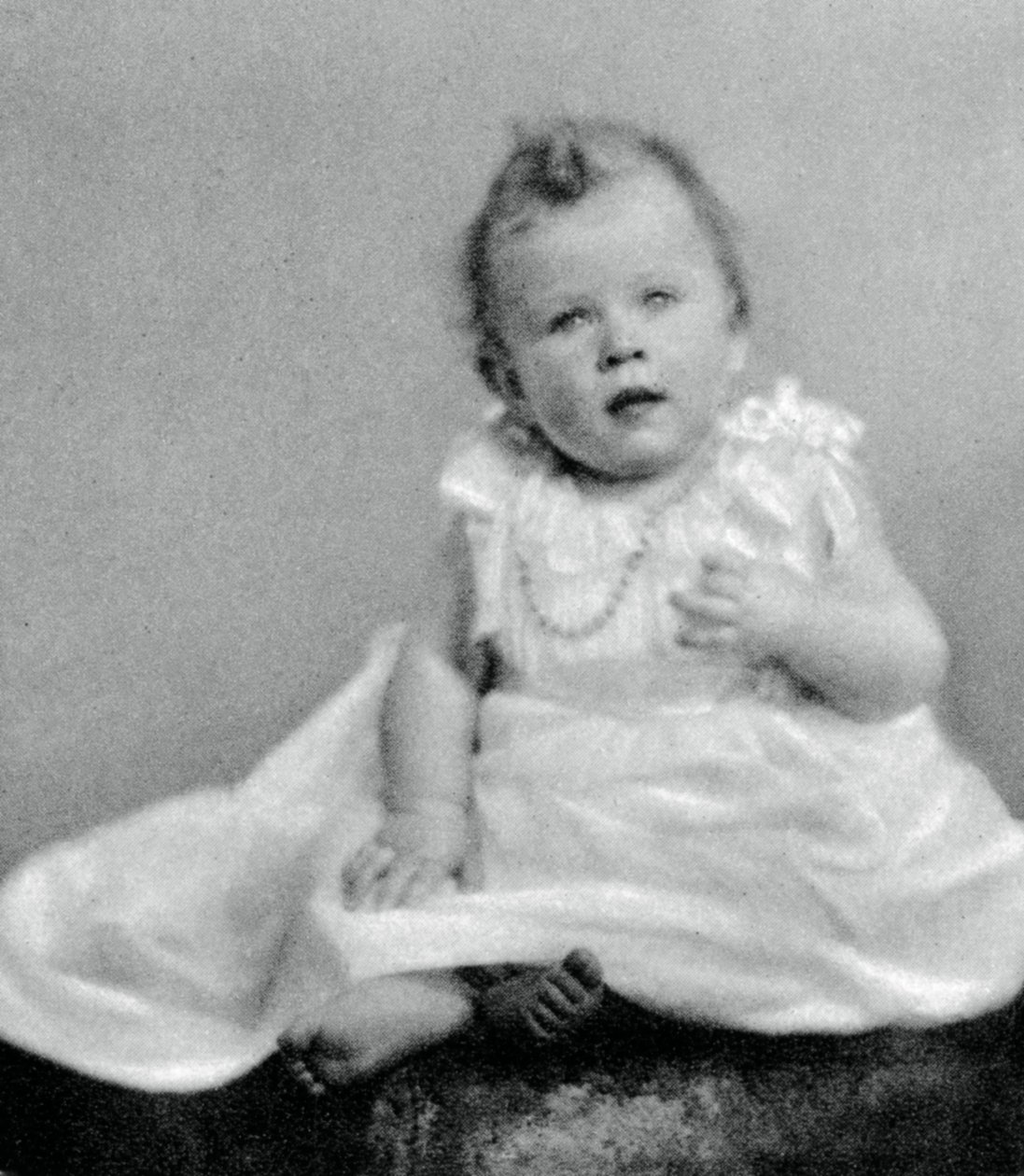 Erzsébet hercegnő 1926-ban, néhány hónapos korában, 1937-ben alkotó: Unbekannt