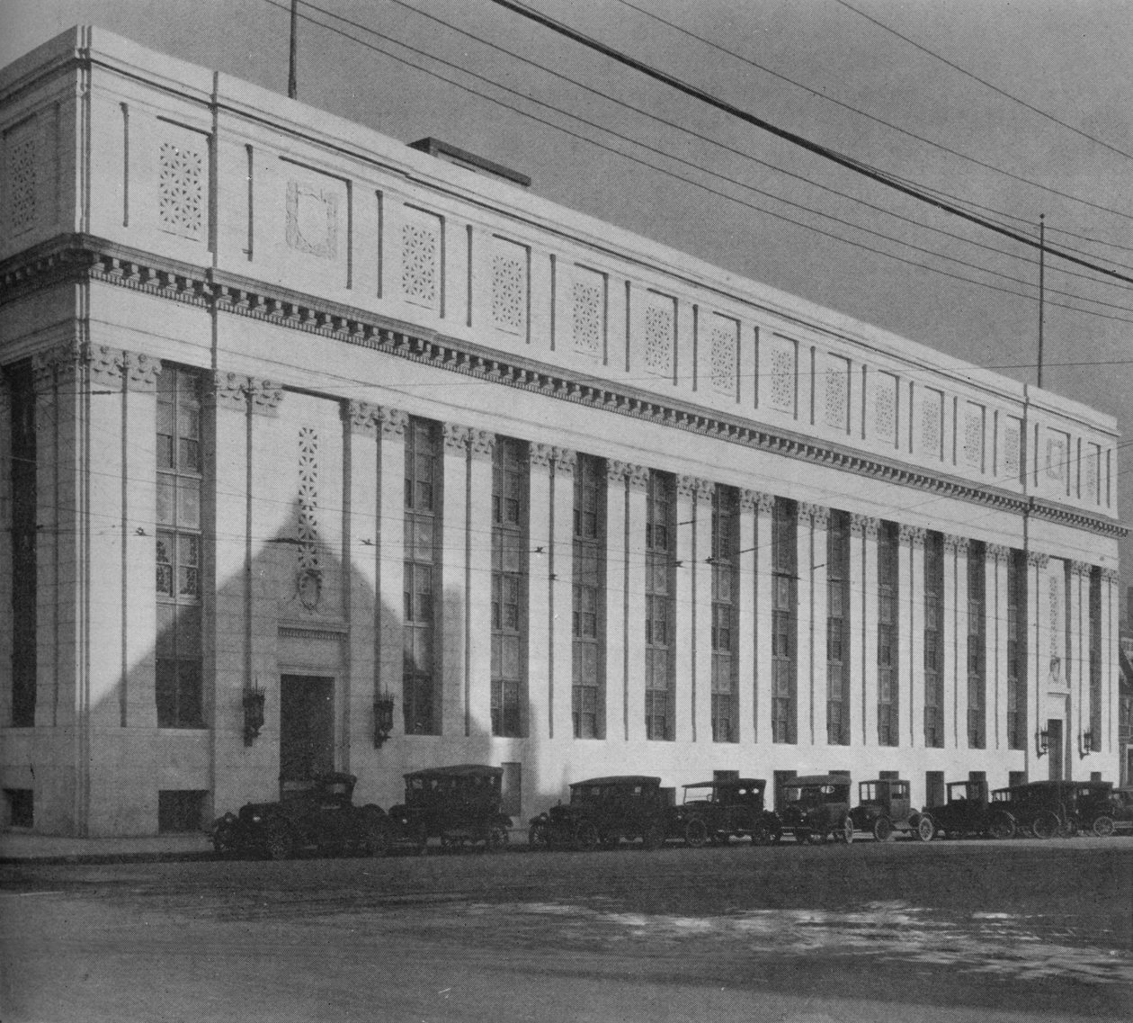 A szabadkőműves templom fő homlokzata, Birmingham, Alabama, 1924 alkotó: Unbekannt