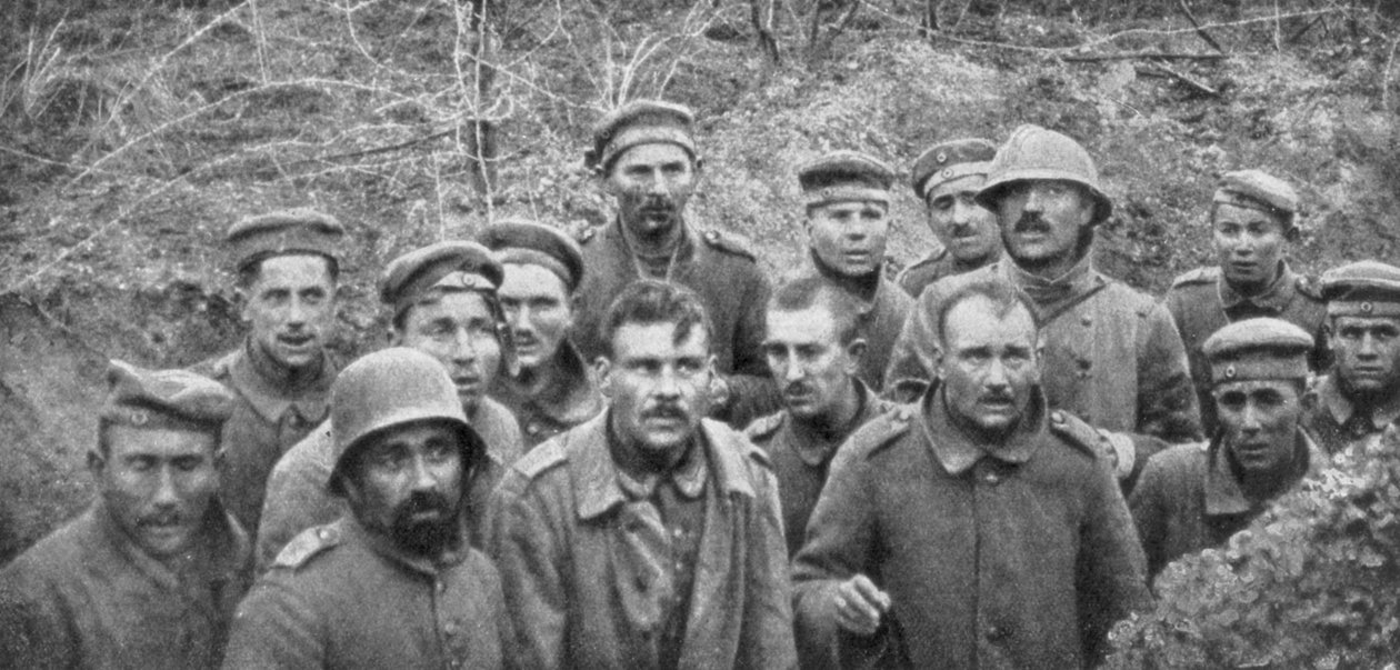 Foglyok egy lyukban, Reims, Első világháború, 1917. április alkotó: Unbekannt