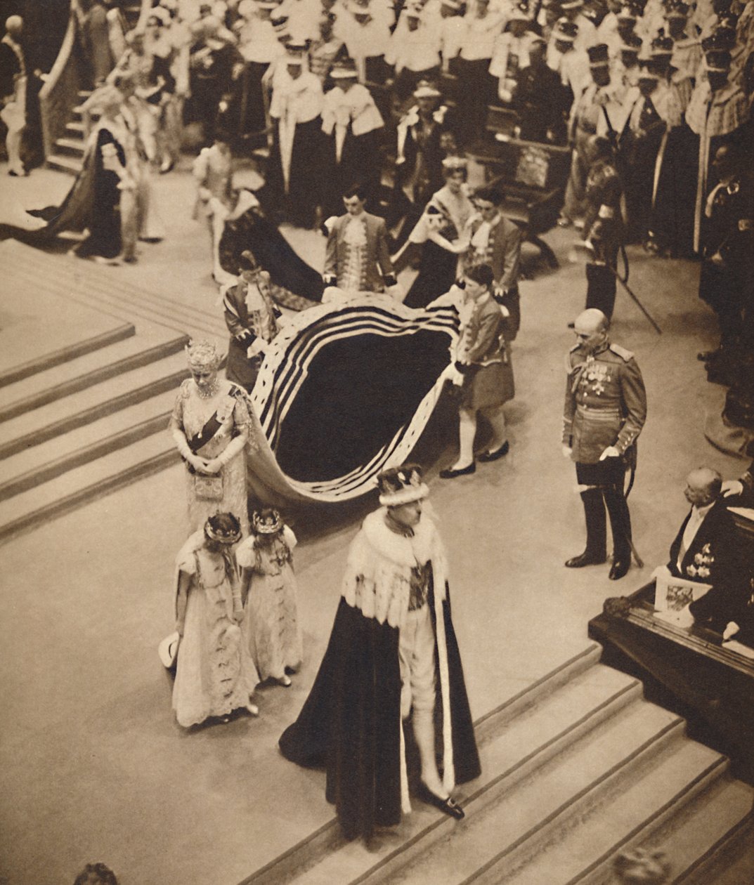 Queen Mary Leaves, 1937. május 12 alkotó: Unbekannt