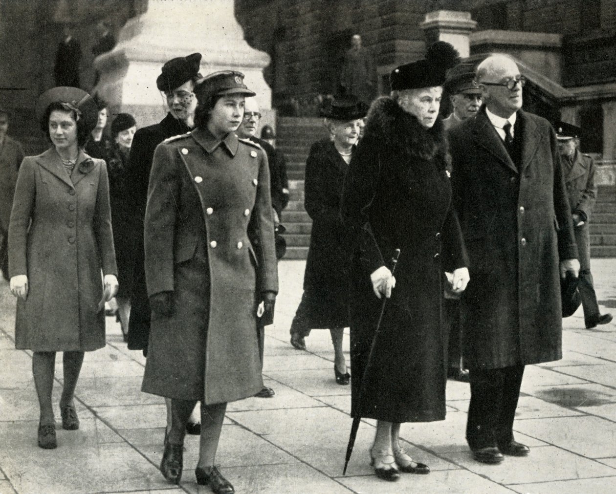 Mária királynő, Erzsébet hercegnő, Margit hercegnő..., Fegyverszünet napja, 1945, 1951. alkotó: Unbekannt