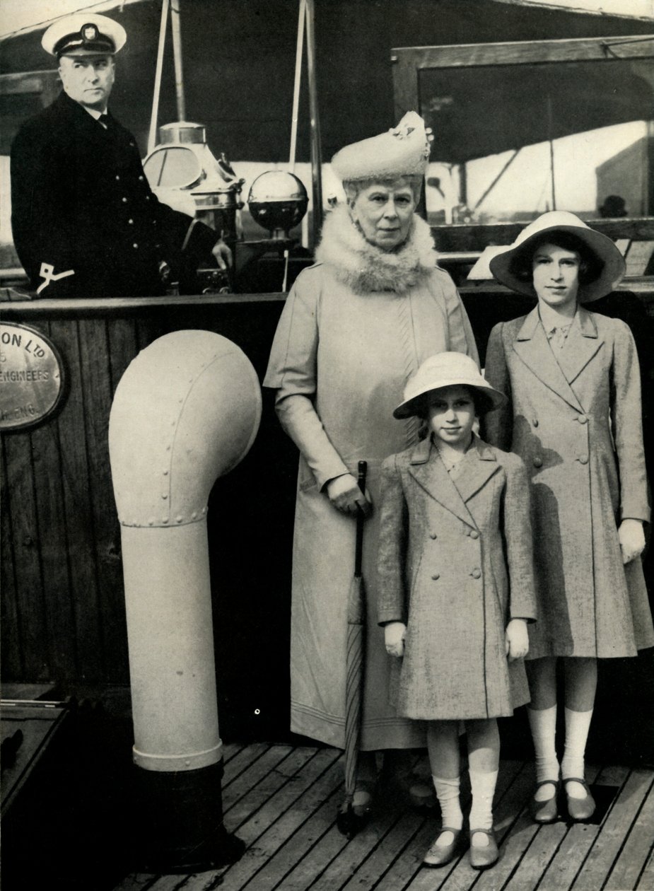 Mária királynő unokáival, 1930-as évek, 1951. alkotó: Unbekannt