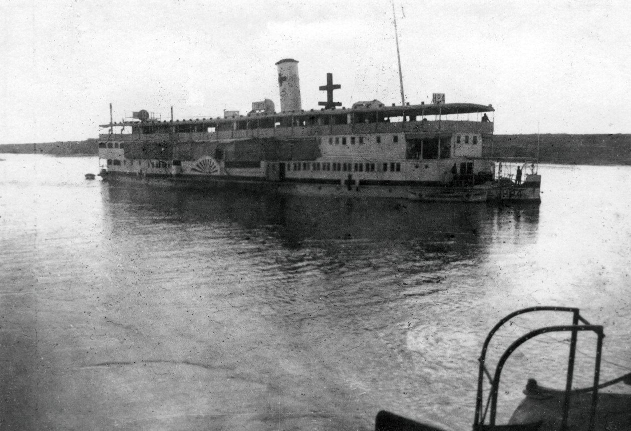Vöröskereszt folyami hajója felmegy a Tigris folyón, Mezopotámia, I. világháború, 1918 alkotó: Unbekannt
