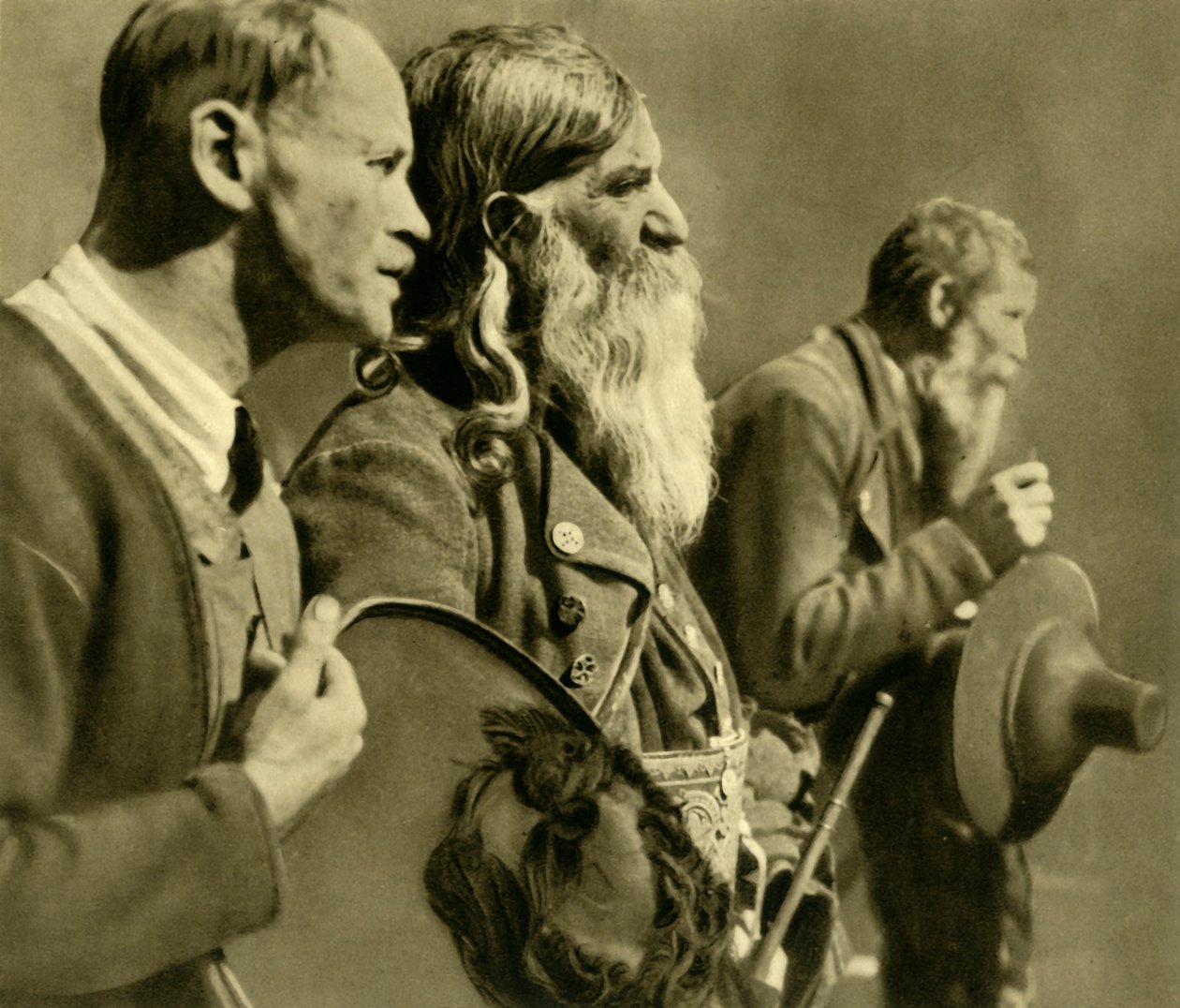Puskák imádkoznak, Tirol, Ausztria, c1935. alkotó: Unbekannt