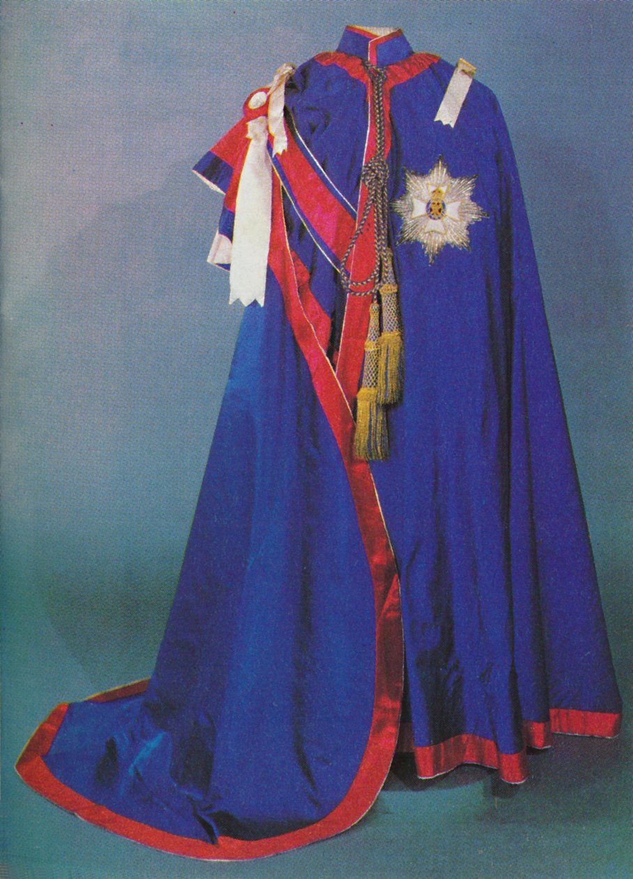 A Királyi Viktoriánus Rend köntösei, 1953 alkotó: Unbekannt