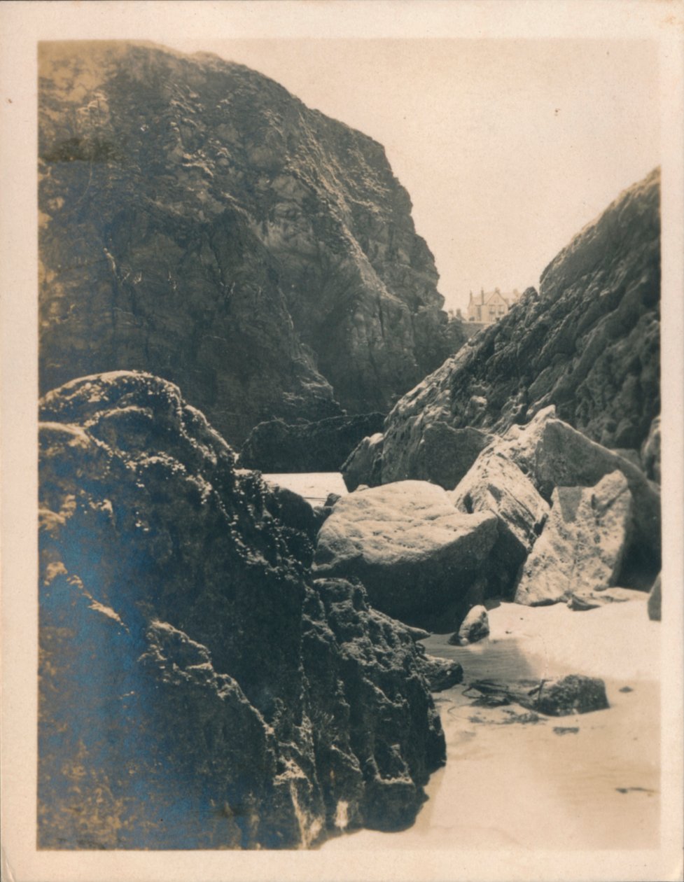Rocks at Newquay, 1927 alkotó: Unbekannt