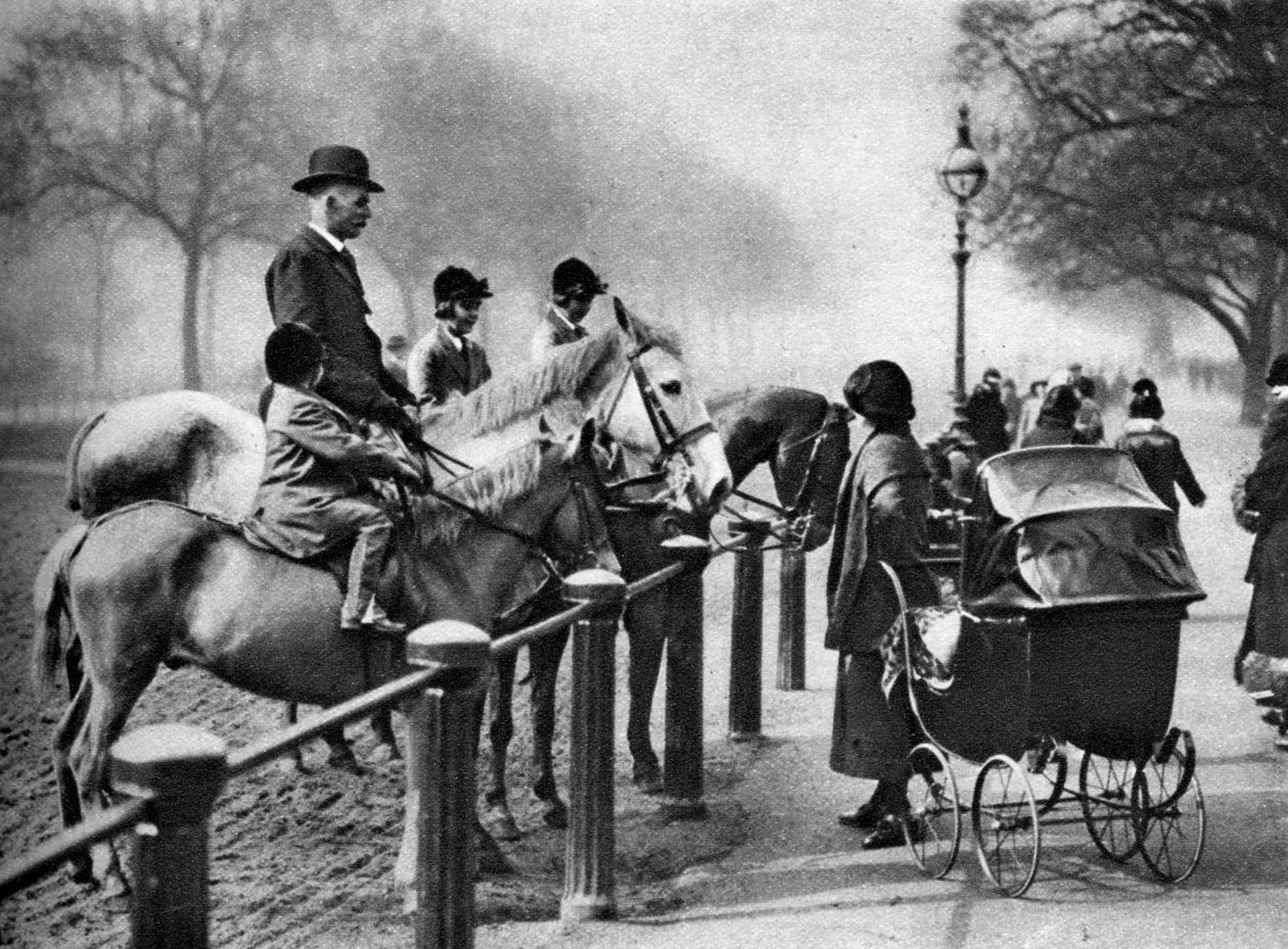 Rotten Row, Hyde Park, London, 1926-1927 alkotó: Unbekannt