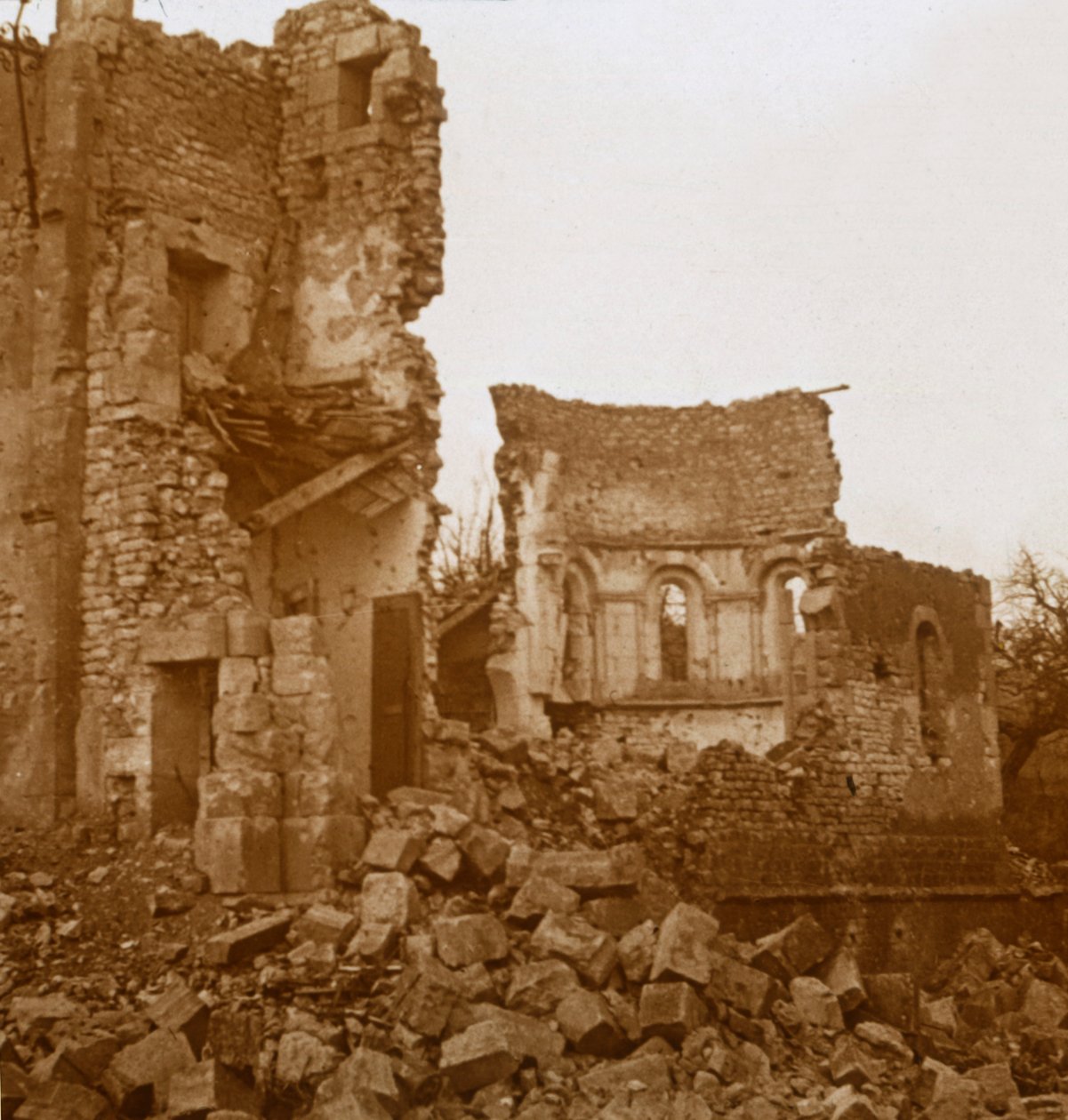 Romos templom, Trésauvaux, Észak-Franciaország, 1914-c1918 alkotó: Unbekannt