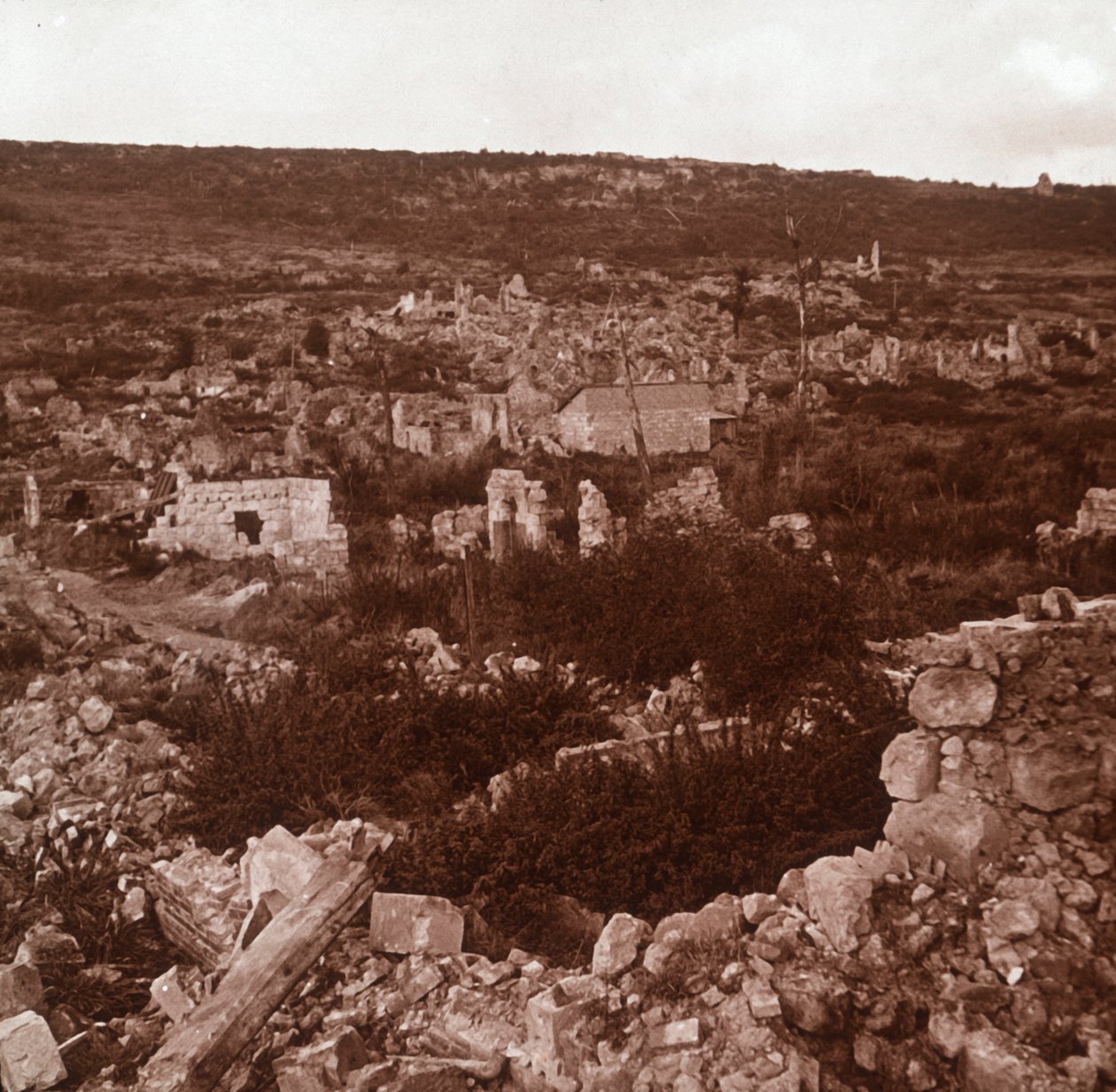 Romok, Anizy-le-Château, Észak-Franciaország, 1914-c1918 alkotó: Unbekannt