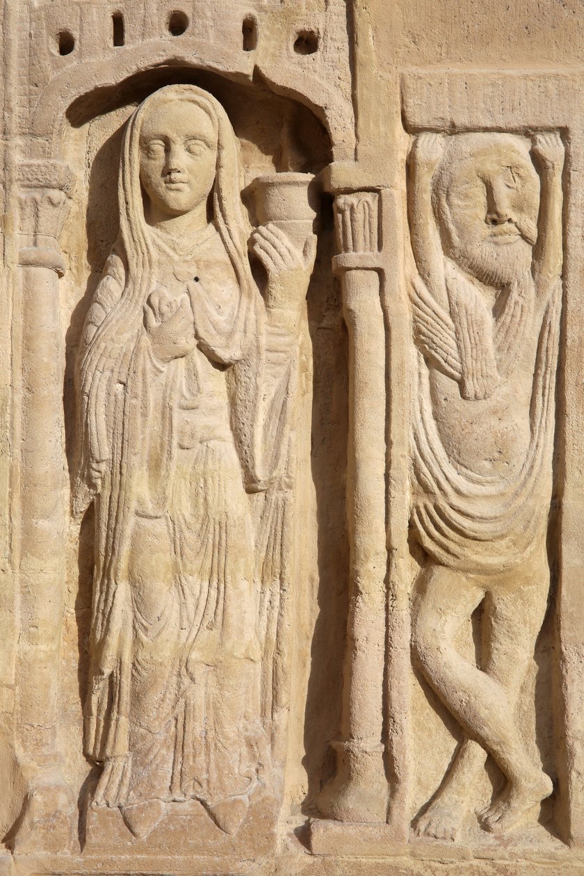 Szent Denis bazilika. Központi portál. A bölcs szűz, 20150919, Saint-Denis, Franciaország alkotó: Unbekannt