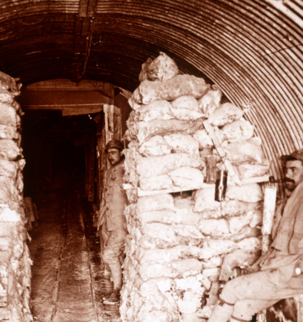 Homokzsákos bejárat, Champagne, Franciaország, 1914-c1918 alkotó: Unbekannt