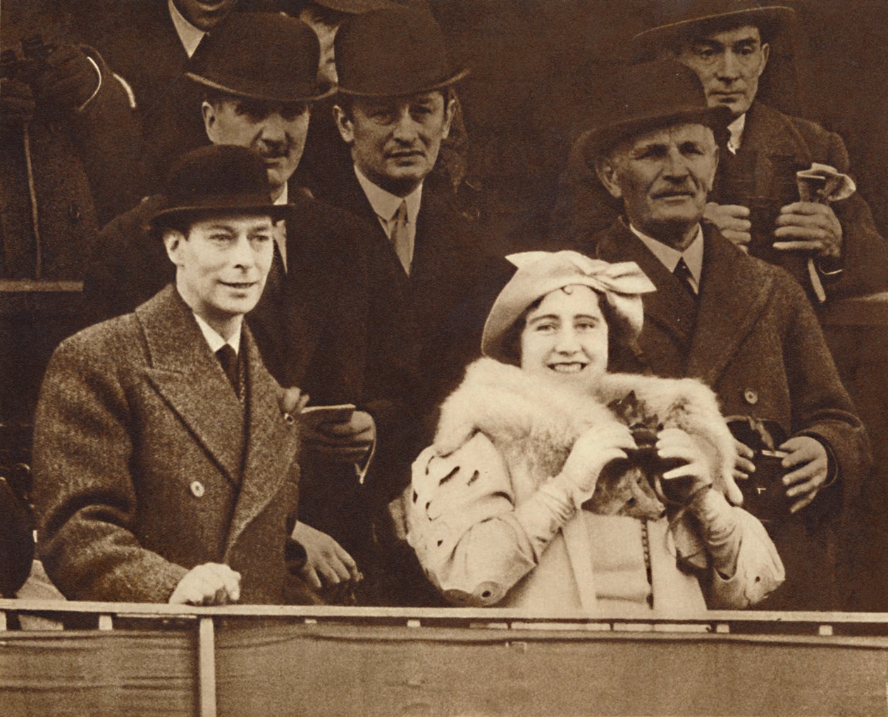 Egy vicc megosztása Aintree-ben, 1937 alkotó: Unbekannt