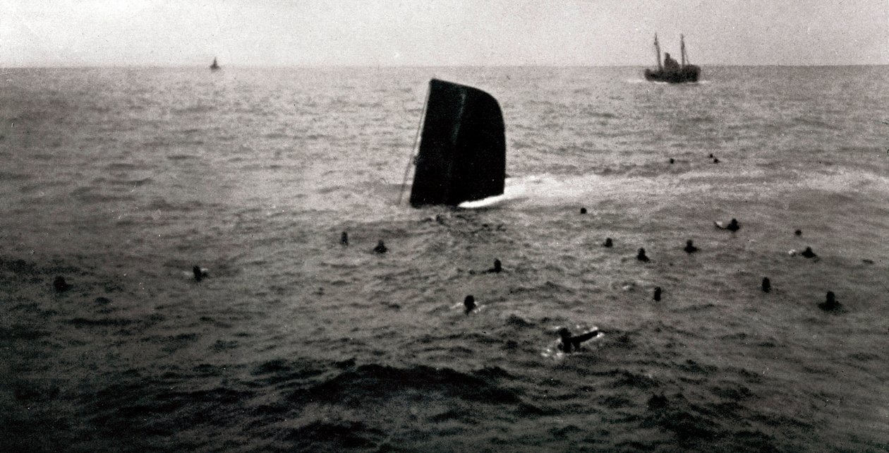 A republikánus B6 tengeralattjáró hajótörése, 1936. augusztus (f/w fotó) alkotó: Unbekannt