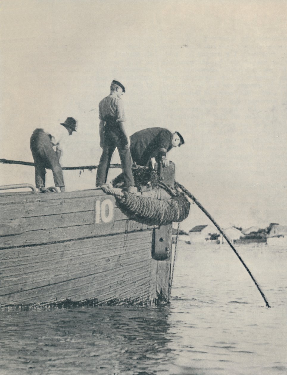 A tengeralattjáró kábel partvégét általában öngyújtóból, 1937-ből fektetik le alkotó: Unbekannt