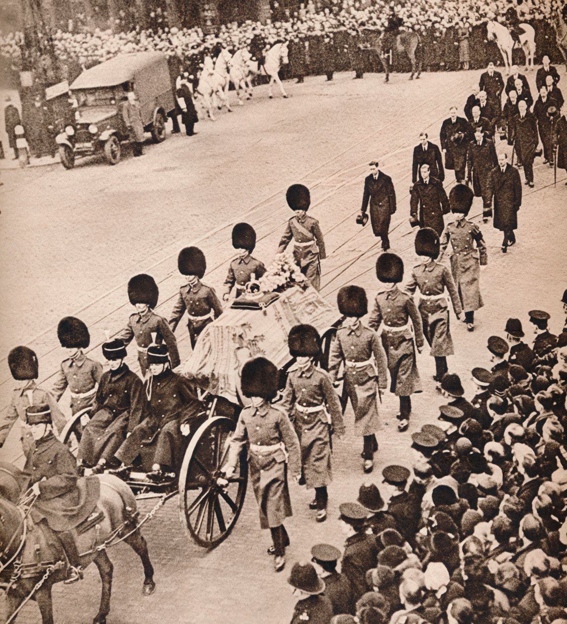 Simple Majesty: King Georges koporsó, amely a Royal Standard hatálya alá tartozik, 1936 alkotó: Unbekannt
