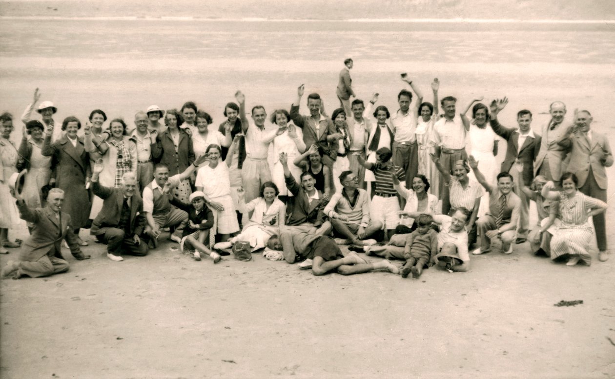Sportnap a Gloucester Hotel partihoz a La Publente Beachen, Jersey, 1938 alkotó: Unbekannt