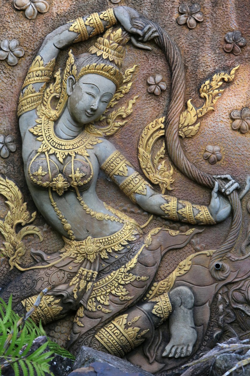 Phra Mae Thorani istennő szobra Buddha Védelmező Földistennő. Milyen Inpeng. Vientiane. Laosz, 20151029, Vientiane, Laosz alkotó: Unbekannt