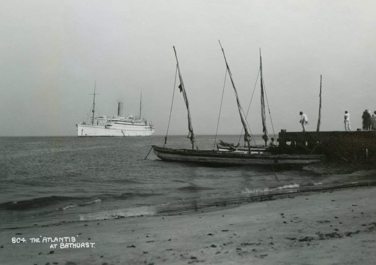 Az Atlantis gőzhajó Bathurst mellett, Gambia, XX. század alkotó: Unbekannt