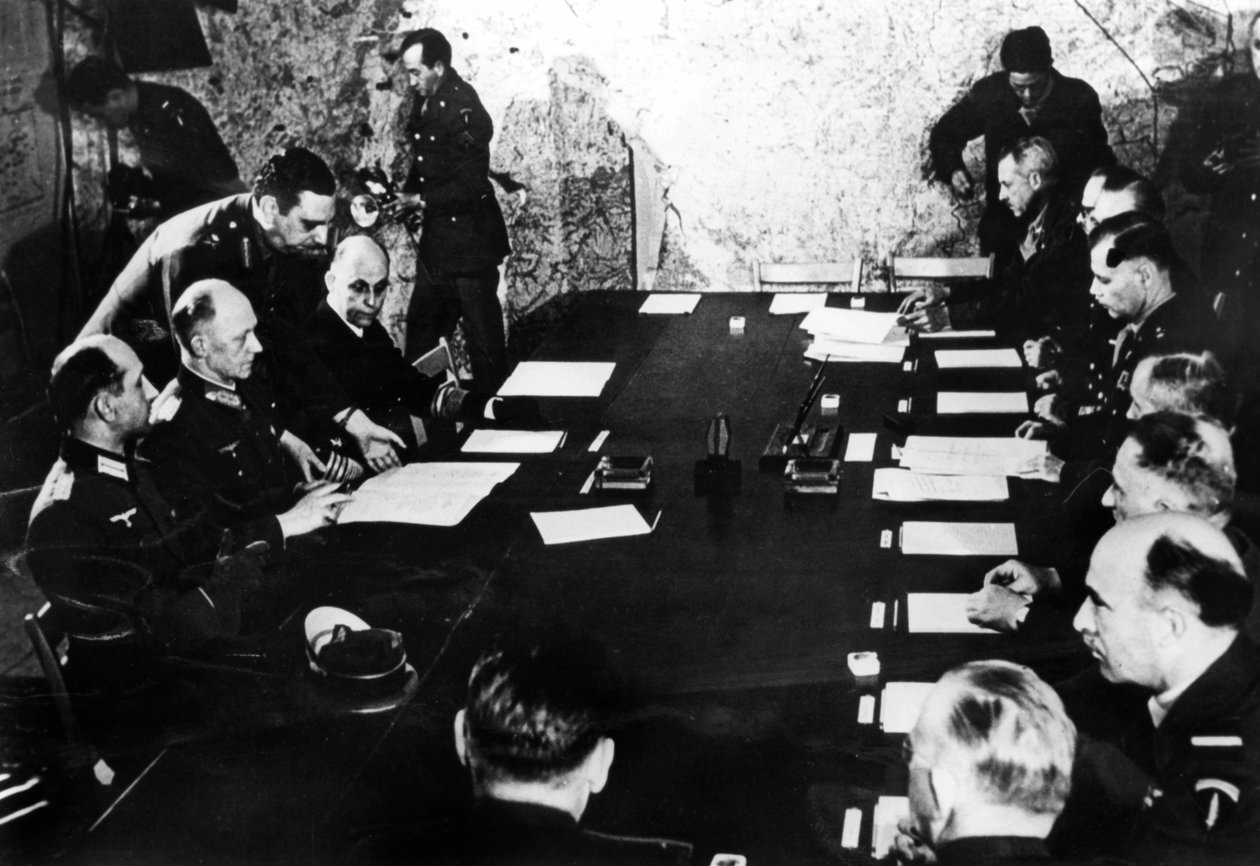 A náci Németország feladása, Reims, Franciaország, 1945. május 7 alkotó: Unbekannt