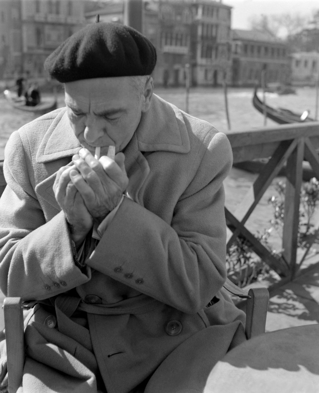 A SZERKESZTŐ WALLACE DEWITT - VELENCE - 1948 - alkotó: Unbekannt