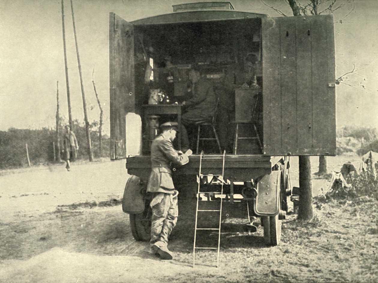 Telefonos teherautó-központ, amely az R.A.F. Kite Balloon Section, 1919. alkotó: Unbekannt