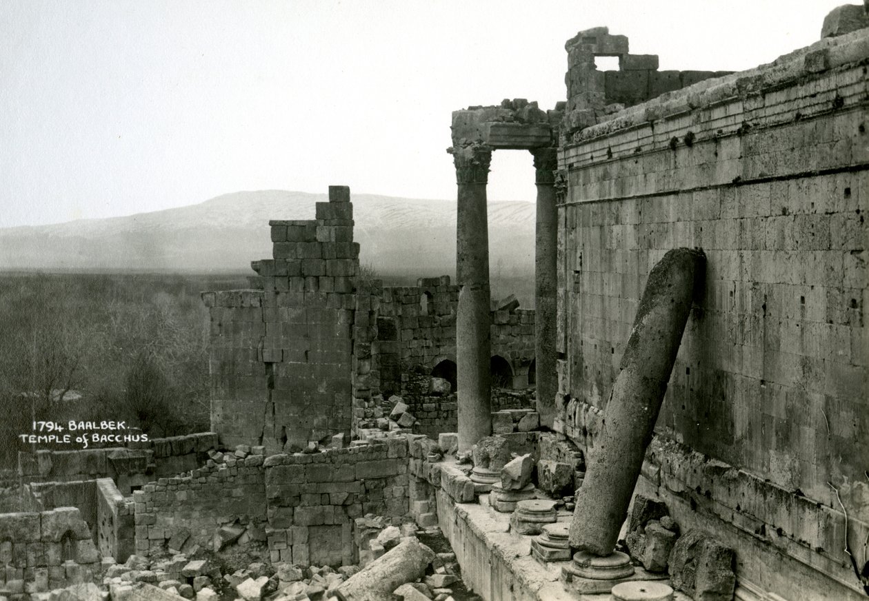 Bacchus temploma, Baalbek, Libanon, 1920-c1930 alkotó: Unbekannt