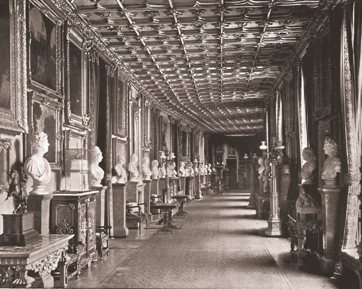 The East Corridor, Windsor Castle, Berkshire, 1894. alkotó: Unbekannt